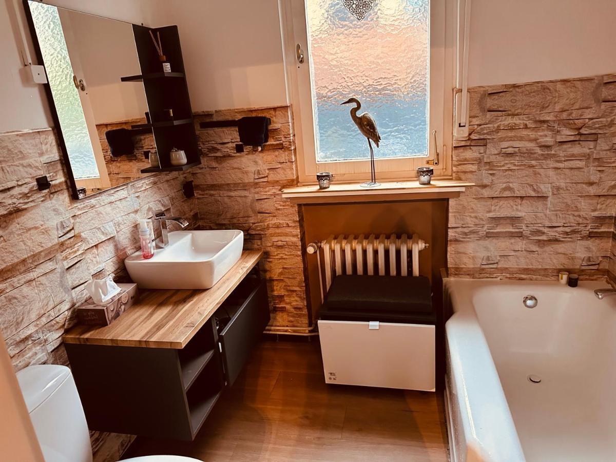 4 Zimmer 11 Personen Wohnung Garten Terrasse Grill 2 Badezimmer Wuppertal Eksteriør billede